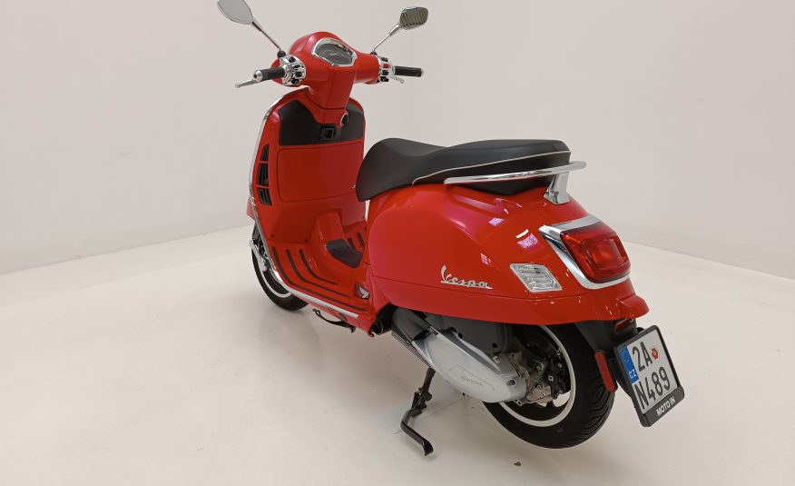 Vespa GTS 300 SUPER