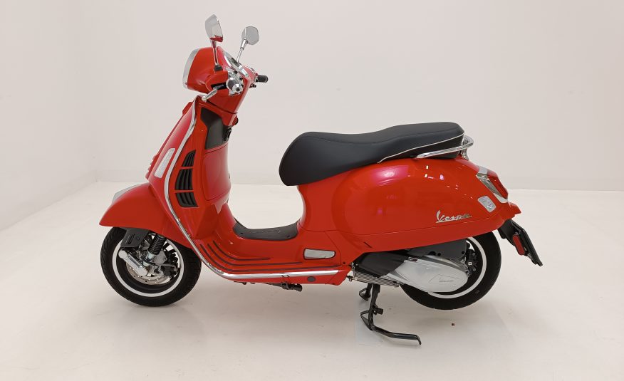 Vespa GTS 300 SUPER