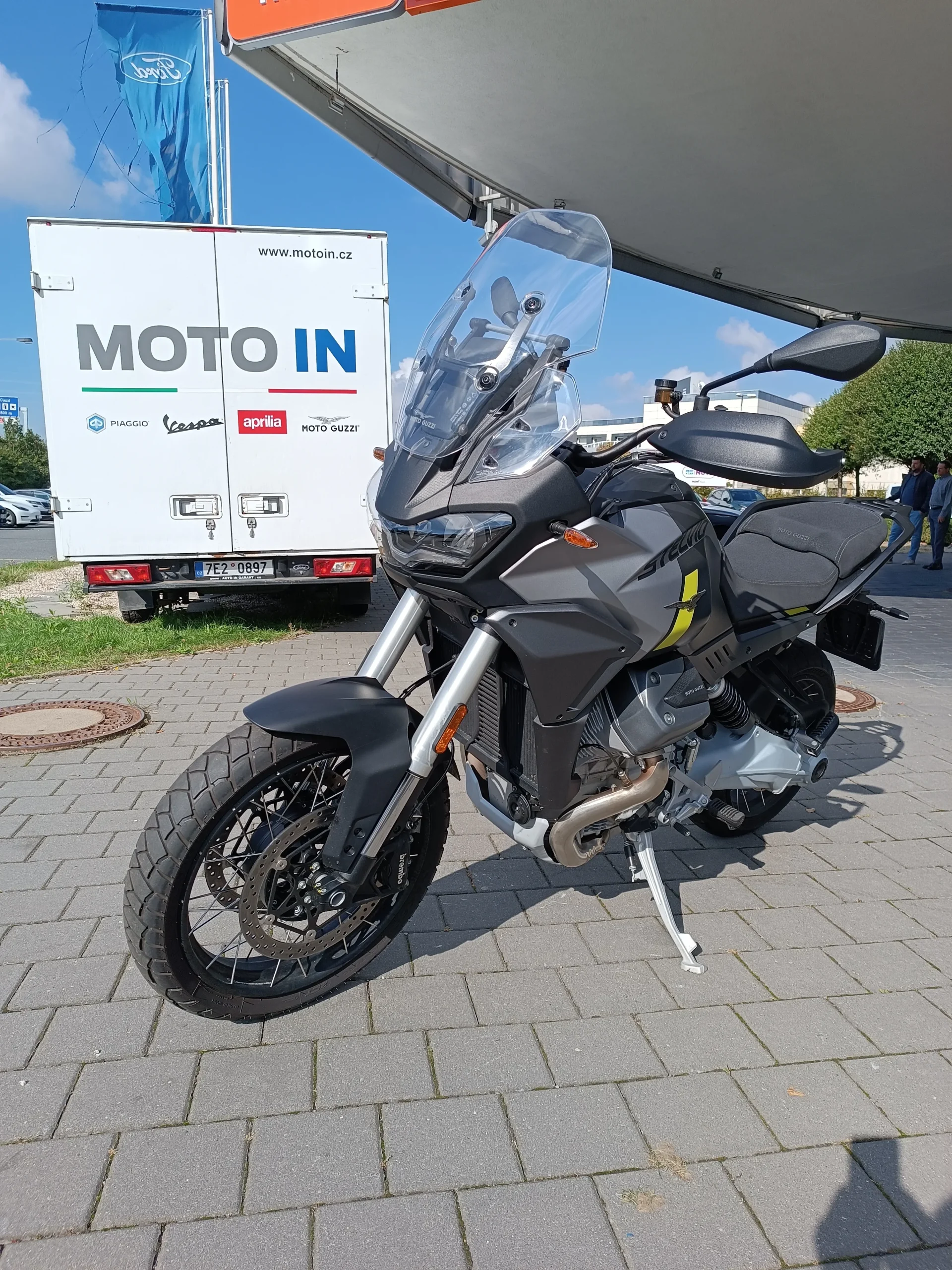 Moto Guzzi Stelvio E5