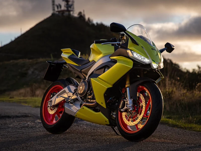 MOTO-IN-prodej-motocyklu-aprilia-rs-660-galerie-2