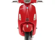 Vespa PRIMAVERA RED