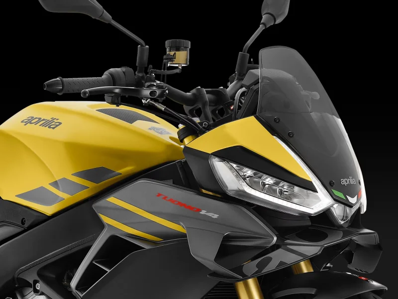 Moto-in-prodej-motocyklu-aprilia-Tuono-V4-1100-middle-1